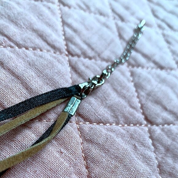 CREATION - Short Necklace - Violet pendant - black & brown ribbons - Picture 7 of 7